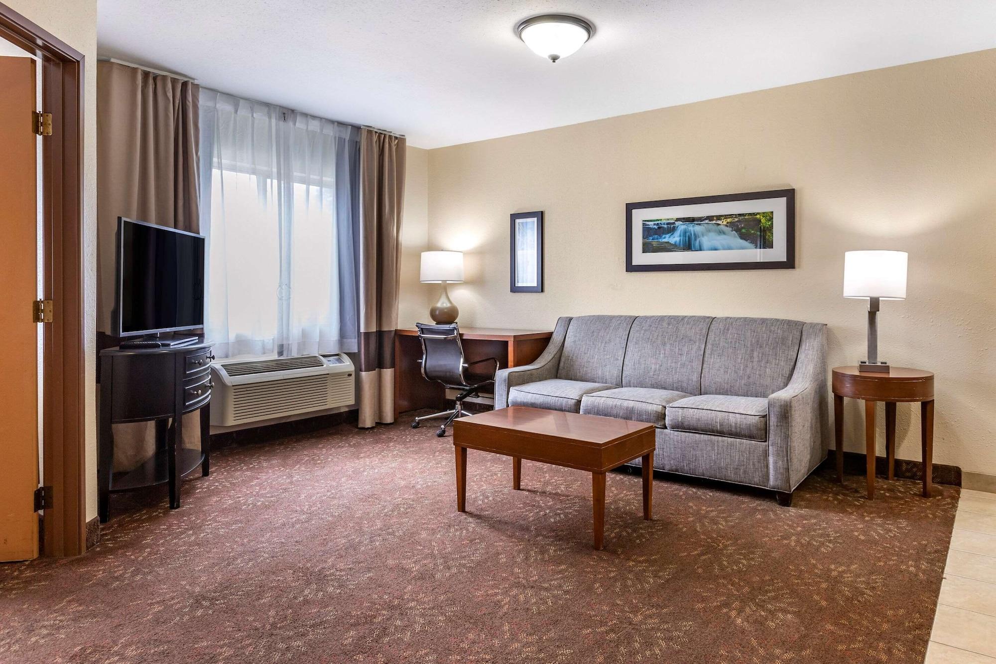Comfort Inn Okemos - East Lansing Екстер'єр фото