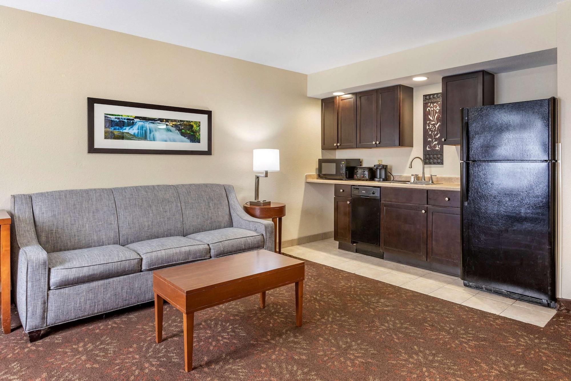Comfort Inn Okemos - East Lansing Екстер'єр фото