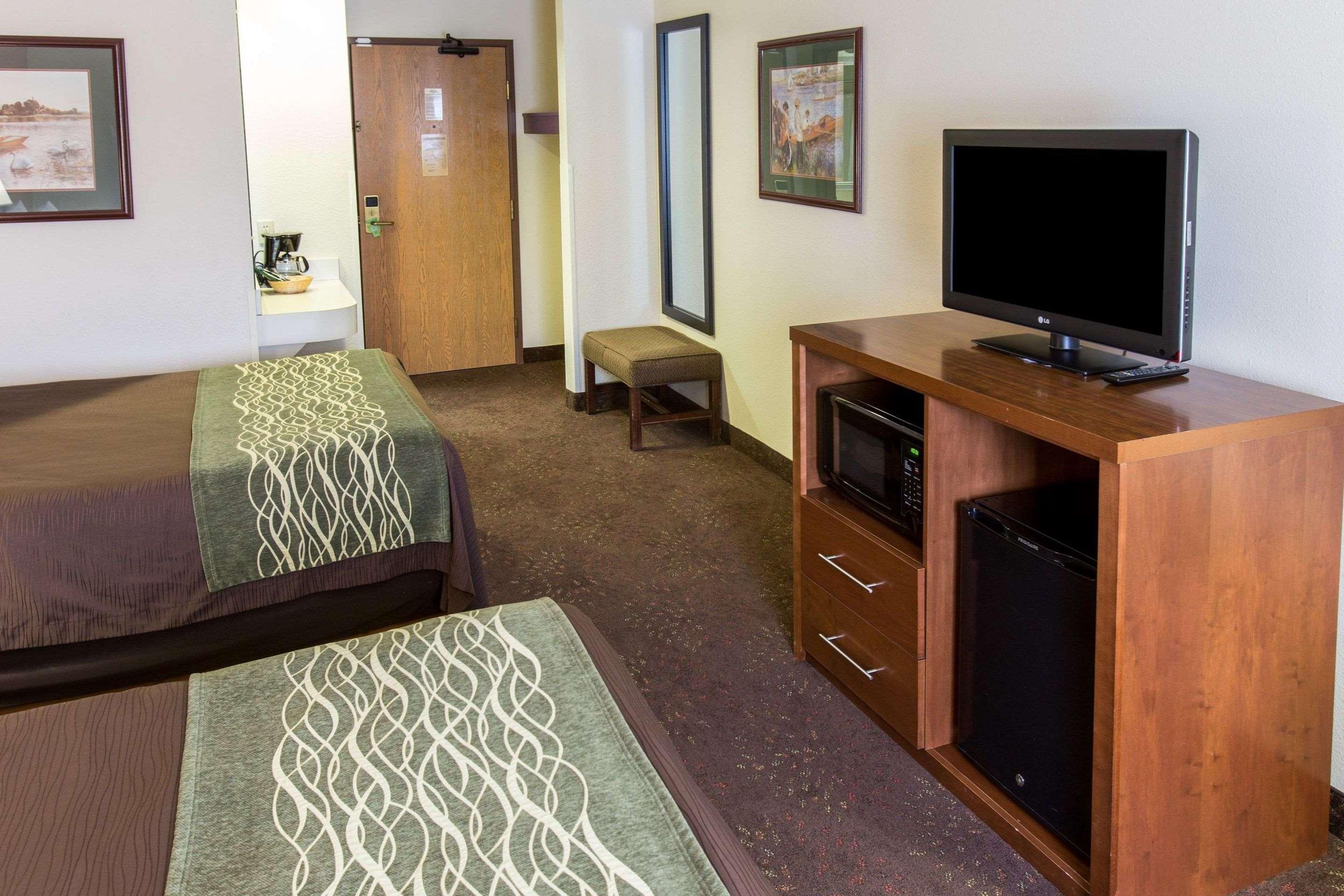 Comfort Inn Okemos - East Lansing Екстер'єр фото
