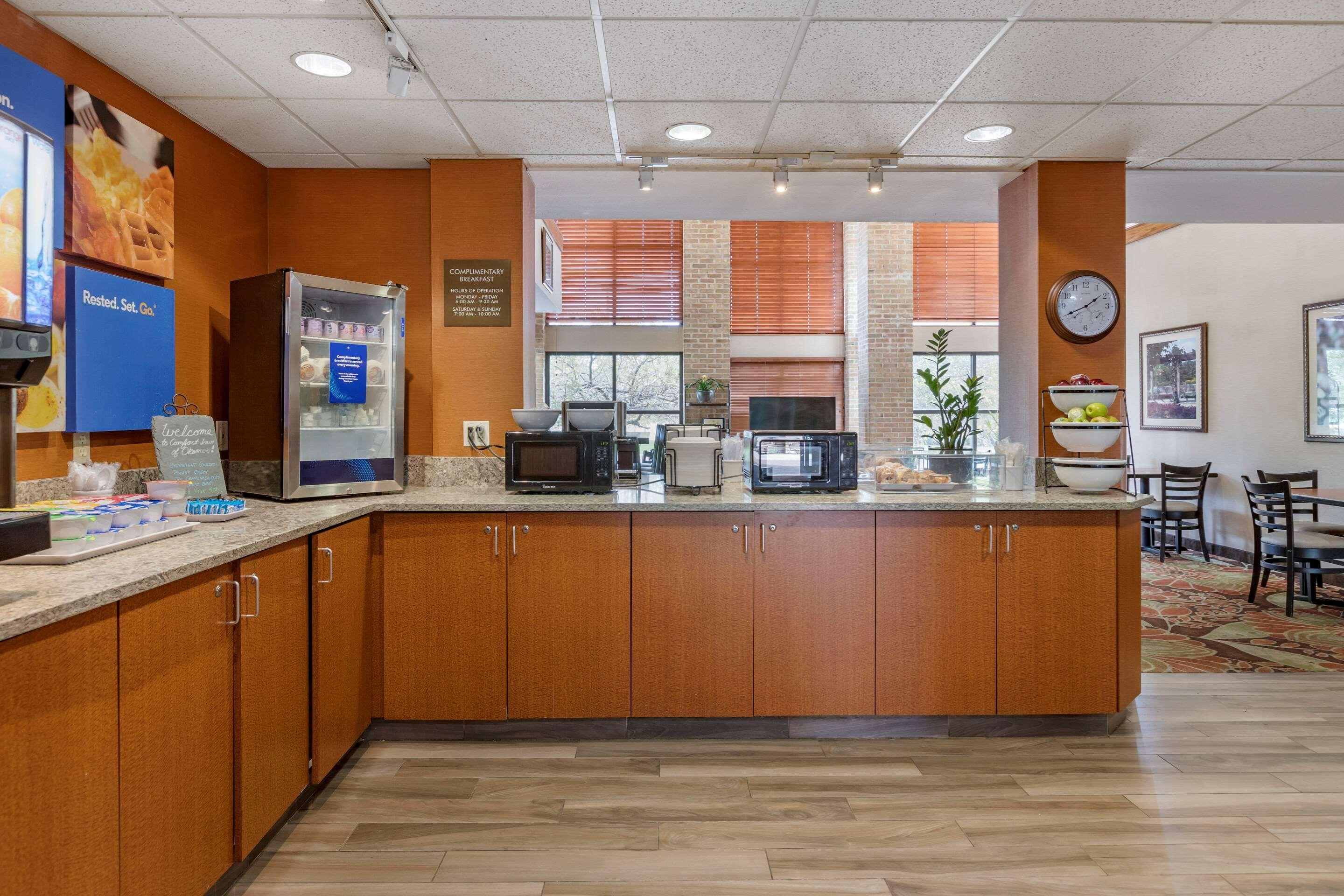 Comfort Inn Okemos - East Lansing Екстер'єр фото