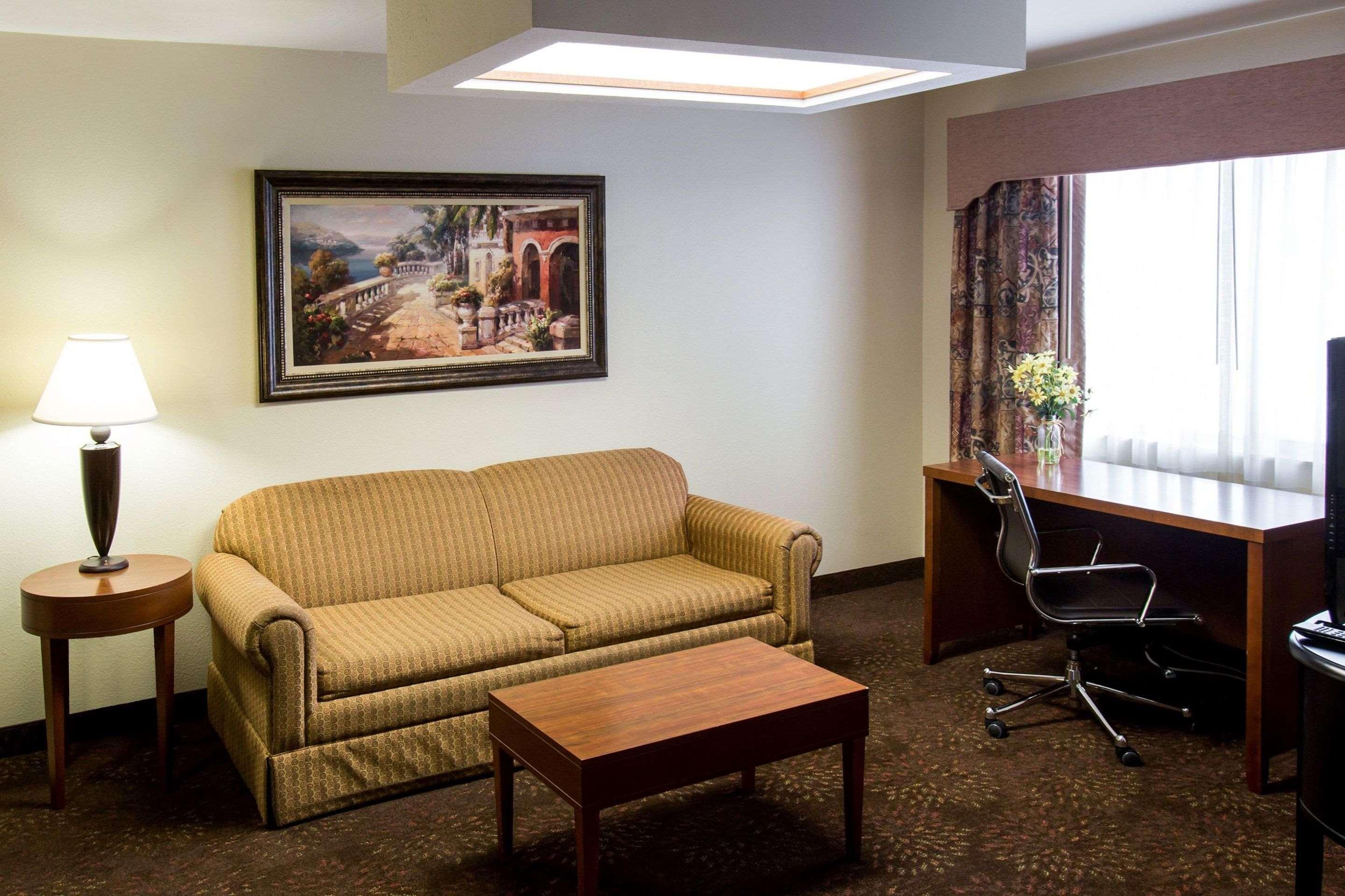 Comfort Inn Okemos - East Lansing Екстер'єр фото