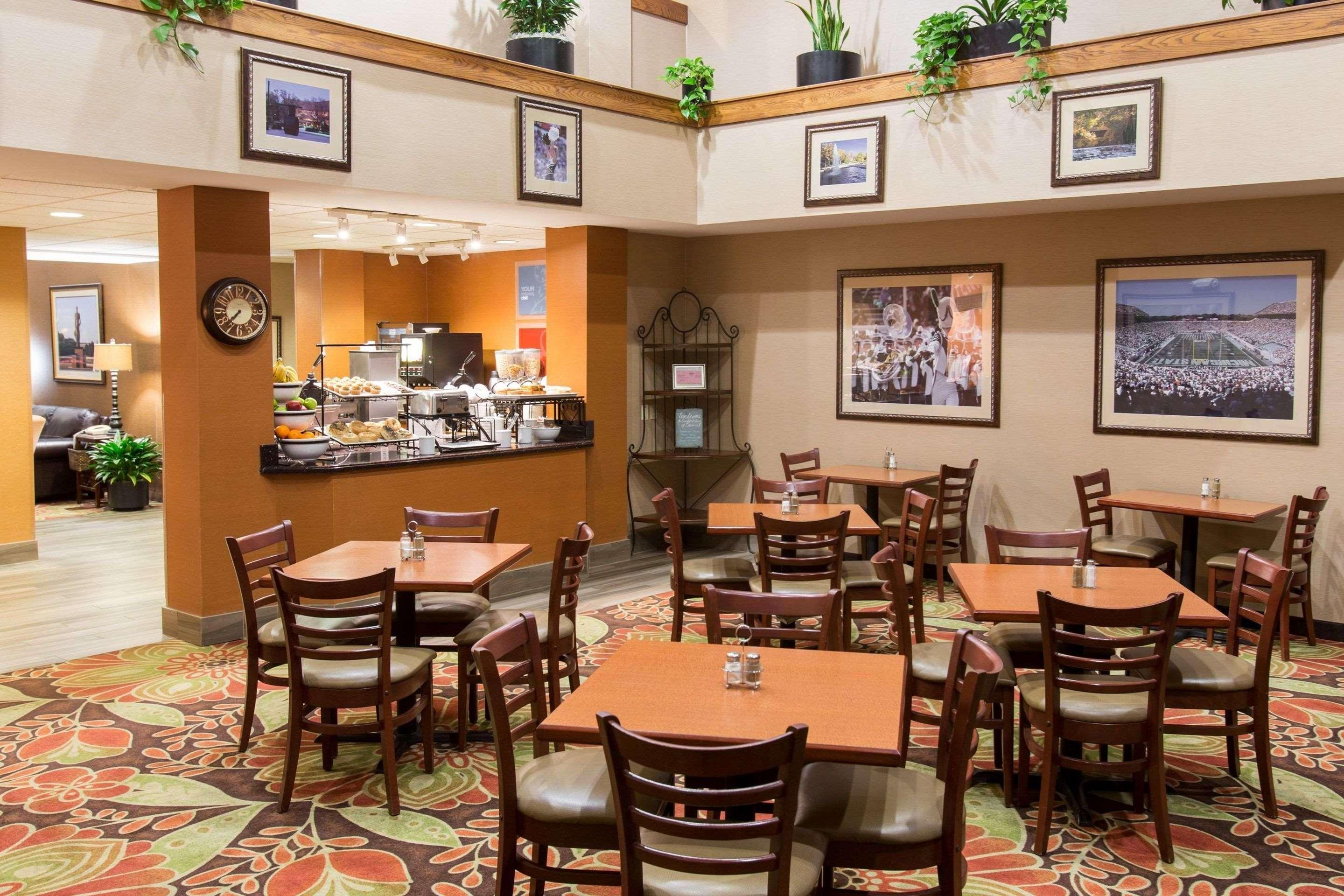 Comfort Inn Okemos - East Lansing Екстер'єр фото