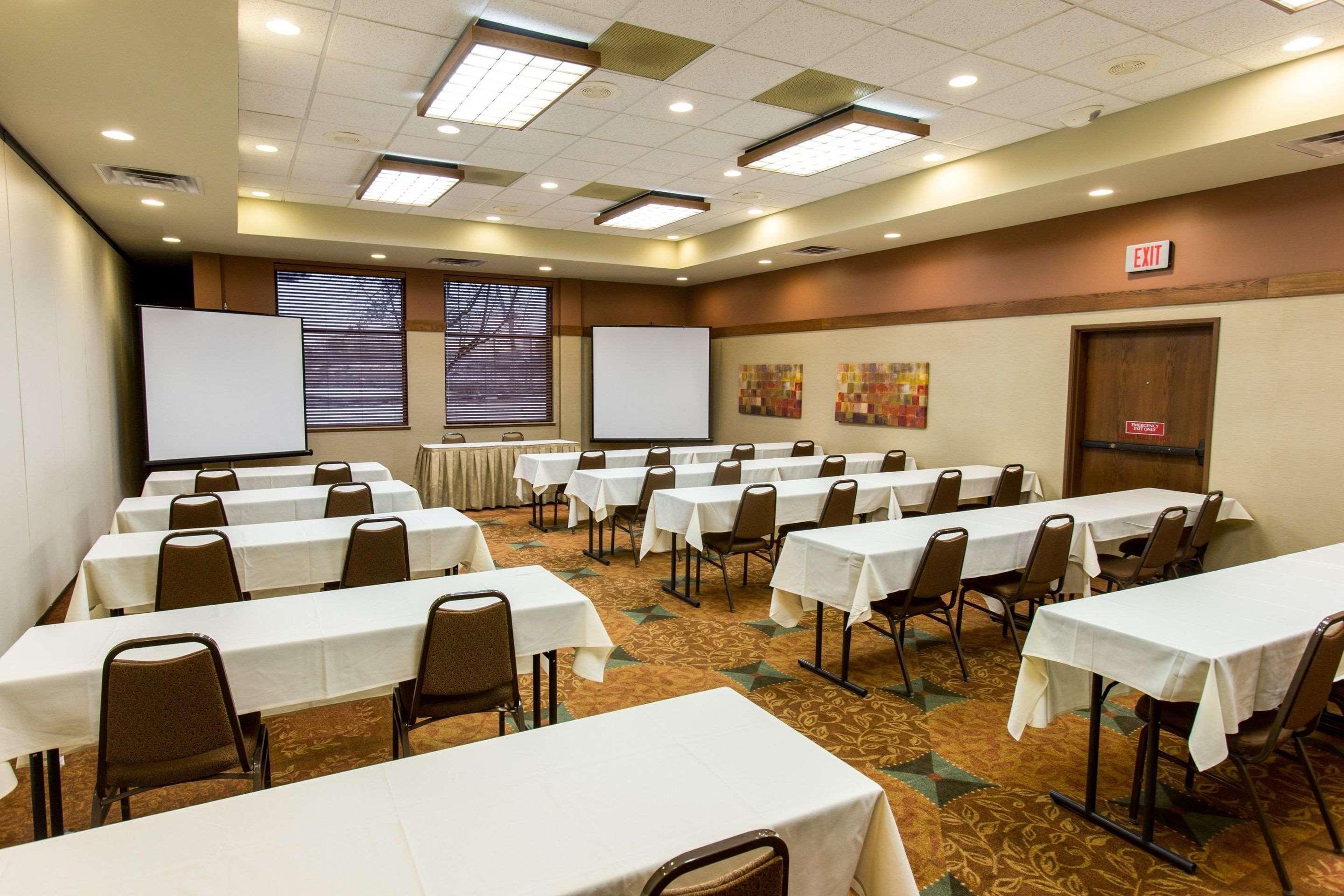Comfort Inn Okemos - East Lansing Екстер'єр фото
