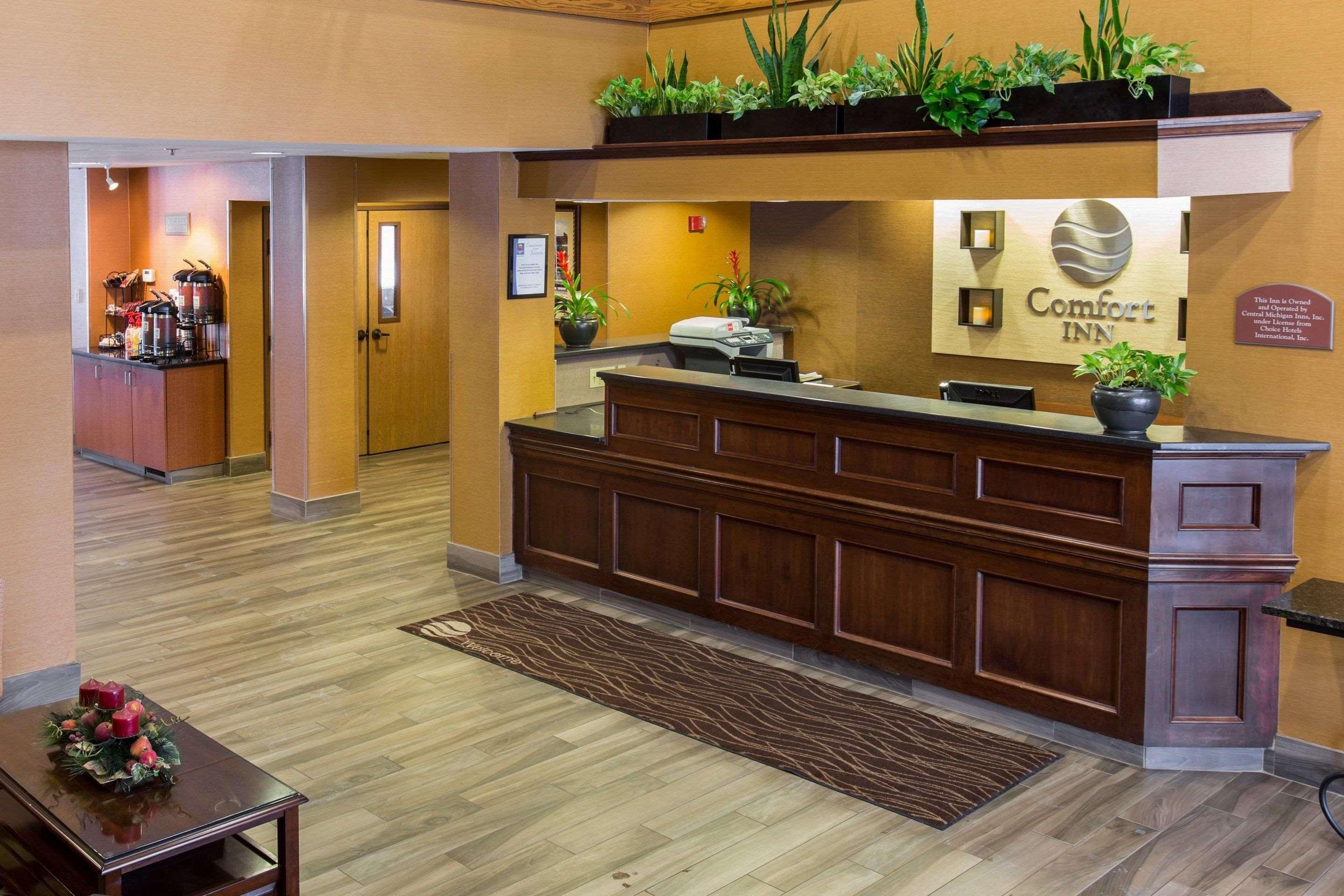 Comfort Inn Okemos - East Lansing Екстер'єр фото